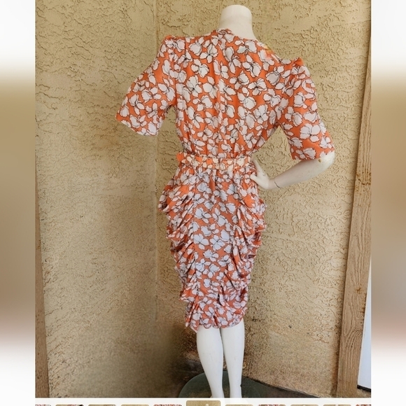 SEXY VINTAGE TEA PARTY DRESS - Picture 3 of 12